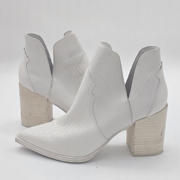 Steve Madden Chaya Bone Heeled Bootie Ivory Size 9 Pointy Toe Chunky Heel - Picture 2 of 11